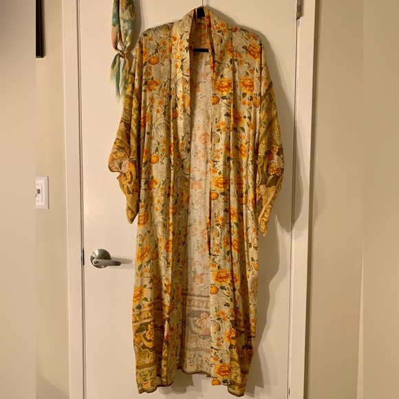 🧡🐚 UFT/Sale Spell FP exclusive seashell kimono 🐚🧡 - Picture 2 of 6